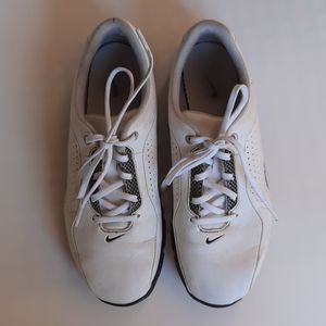 Nike Advance JR Golf Shoes size 5Y